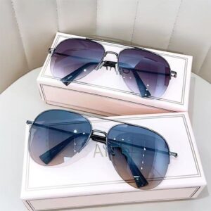 Wholesale New super cool men's high-end driving sunglasses driving special large frame toad mirror big face sunshade glasses women