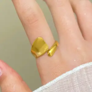 25 18K Real Gold Tail WG-0013