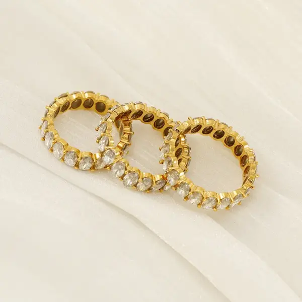 Wholesale Ion Plating (IP) 18K Gold Plated Round 304 Stainless Steel Shiny Waterproof Non Tarnish Rings