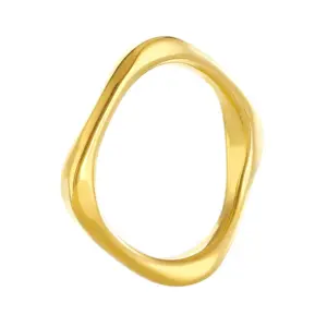 04 / Gold