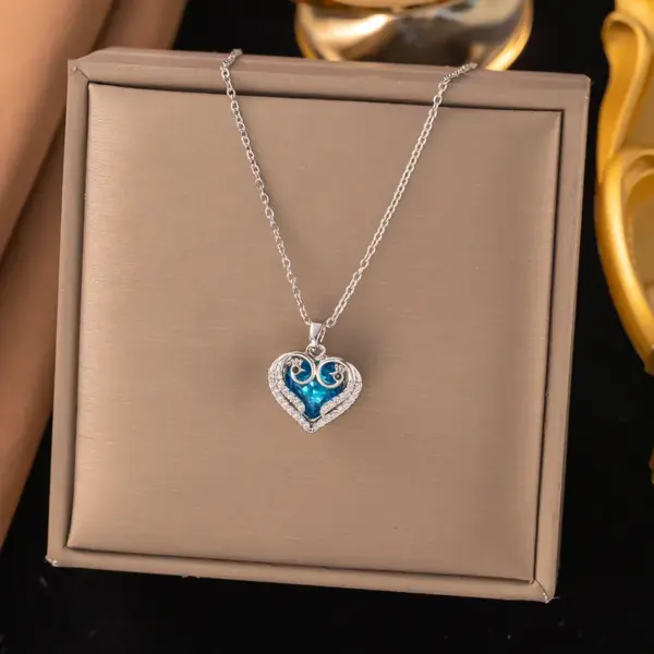 PVD Coated Real Gold Plated Star Heart Shape Flower Titanium Steel Sweet Classic Style Waterproof Non Tarnish Titanium Steel Pendant Necklace
