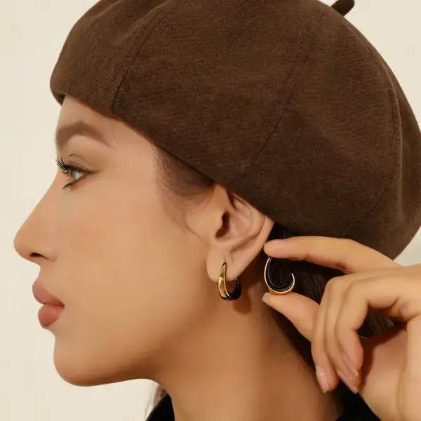 Wholesale 18K Gold Plated 304 Stainless Steel Vacuum Electroplating (In Furnace) No Inlay Material Earrings Studs For Women Suitable For Casual Occasions Women's Jewelry Non-Fading