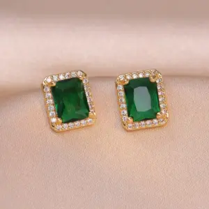 E0205 Emerald Ear