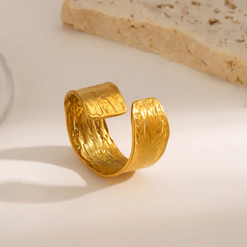Wholesale Ion Plating (IP) 18K Gold Plated Geometric 304 Stainless Steel Vintage Style Commute Waterproof Non Tarnish Open Rings