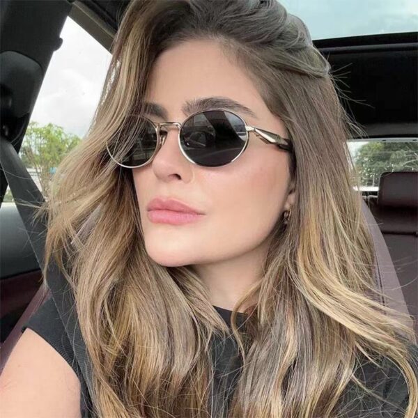 Wholesale New Style Sunglasses Women's Instagram Street Photoshoot Internet Celebrity Fashion Oval Metal Sunglasses Cross-border Trendy Retro Glasses Free Shipping