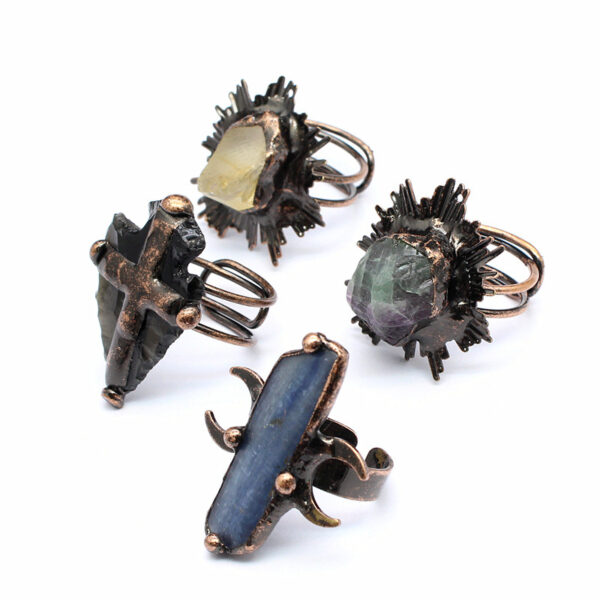 Wholesale Retro Stylish Medieval Crystal Raw Stone Ring Fluorite Obsidian Open Finger Ring Cross-Border Jewelry