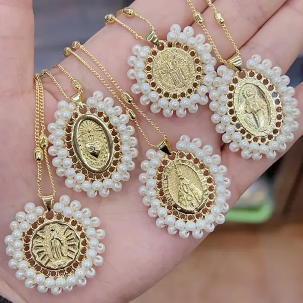 Wholesale Jewelry Casual Vacation Portrait Round Oval Copper Acrylic Pearl 18K Gold Plated Polishing Plating Necklace