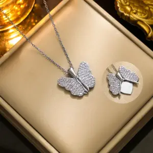 337 Open and Close Butterfly Necklace / Silver