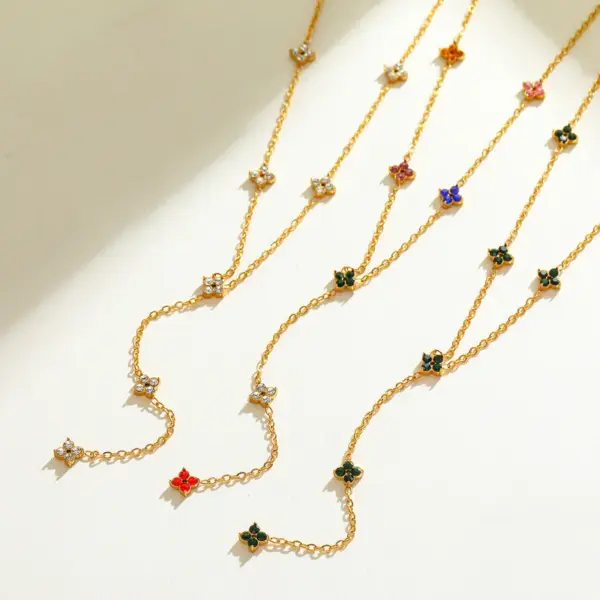 Wholesale Elegant Simple Gold Plated Stainless Steel Zircon Leaf Pendant Necklace For Women Casual Romantic Cute Female Style