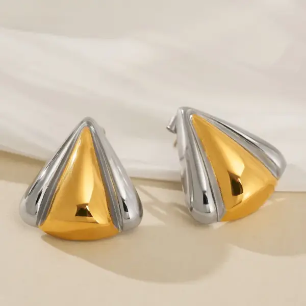 Wholesale Simplified Geometry Triangle Stainless Steel Earrings Fashionable Elegant Ladies Jewelry Graduation Gift Metal Style Unisex