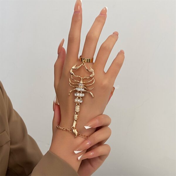 oly-0c3a270fac37c1f4ee3556baf39ab904 Wholesale European and American Cross-border Retro Trendy Single Metal Bracelet Distinctive Exaggerated Micro-inlaid Scorpion Three-dimensional Single Finger Bracelet for Women