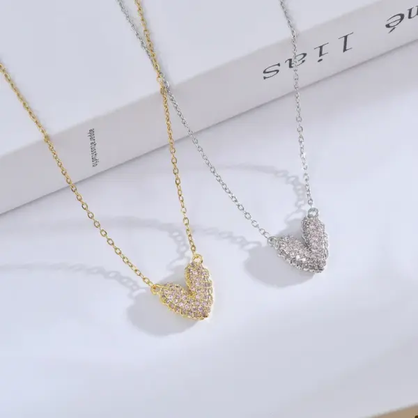 Wholesale Sweet Heart Shape Copper Pendant Necklace Plating Inlay Zircon Copper Necklaces 1 Piece