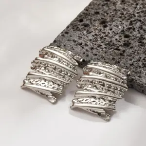 C 26.8*28mm / Needle Thickness: 0.8mm / 1 Pair/Package