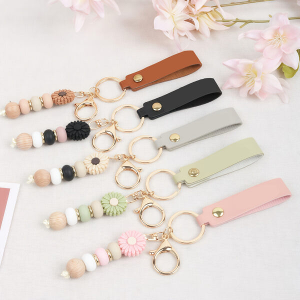 Wholesale Daisy beaded keychain