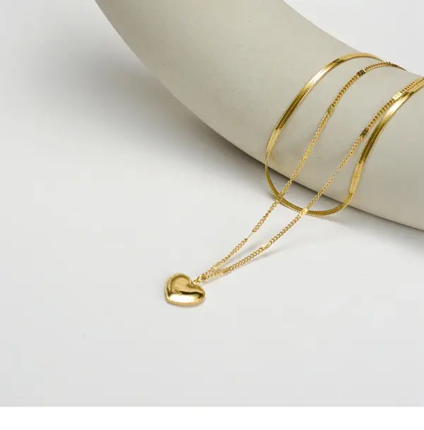 Wholesale Vacuum Plating Real Gold Plated 18K Gold Gold Plating Silver Plated Heart Shape 304 Stainless Steel Fashion Waterproof Non Tarnish Titanium Steel Layered Necklaces