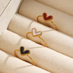 Wholesale Ion Plating (IP) 18K Gold Plated Heart Shape 304 Stainless Steel Sweet Simple Style Waterproof Non Tarnish Rings