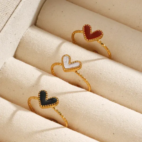 Wholesale Ion Plating (IP) 18K Gold Plated Heart Shape 304 Stainless Steel Sweet Simple Style Waterproof Non Tarnish Rings