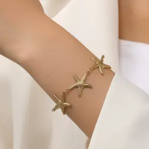 【XKB2268】Three Starfish Bracelet / Gold