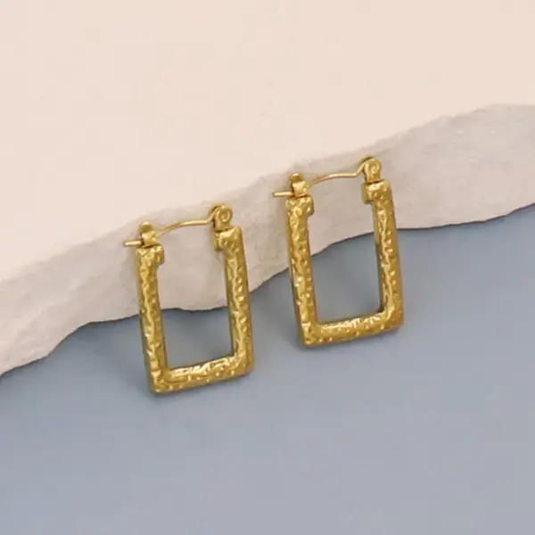 Wholesale 1 Pair Simple Style Round Heart Shape Rectangle Plating 304 Stainless Steel 18K Gold Plated Earrings
