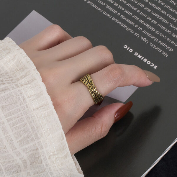 Wholesale Retro style bronze woven design simple design high-grade light luxury fashion ring bracelet