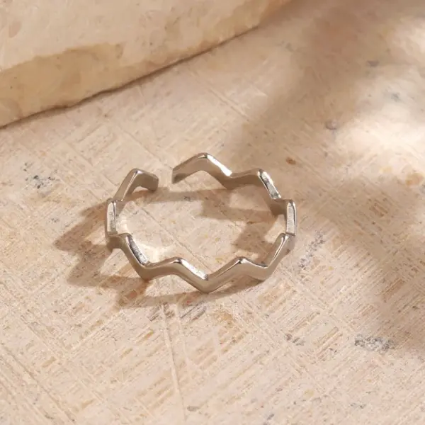 Wholesale Ion Plating (IP) 18K Gold Plated Waves Lines 304 Stainless Steel Elegant Glam Hip-Hop Waterproof Non Tarnish Open Rings