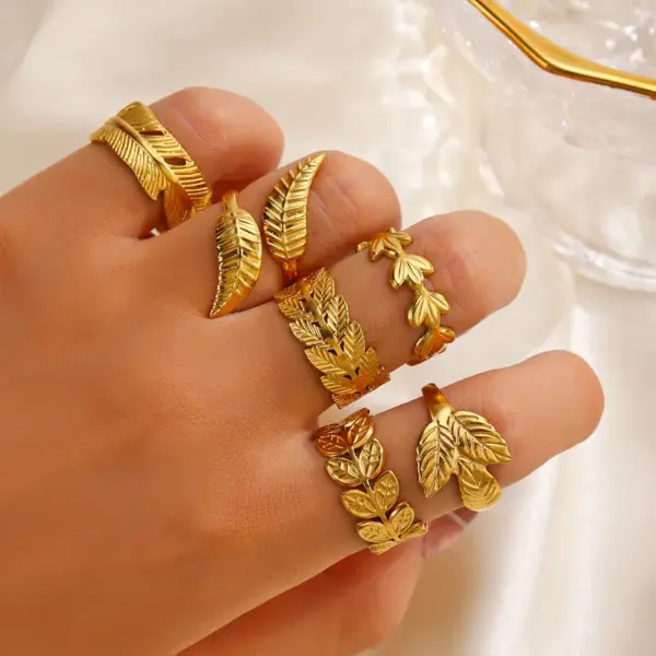 PVD Coated 18K Gold Plated Leaf 304 Stainless Steel Simple Style Waterproof Non Tarnish Open Ring