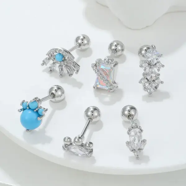 Wholesale 1 Piece Ear Cartilage Rings & Studs Fashion Geometric Stainless Steel Waterproof Non Tarnish Surgical Steel Zircon