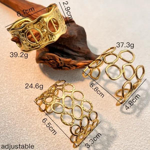 Wholesale PVD Coated Real Gold Plated 18K Solid Color 304 Stainless Steel Elegant Lady Classic Style Waterproof Non Tarnish Wide Bracelet