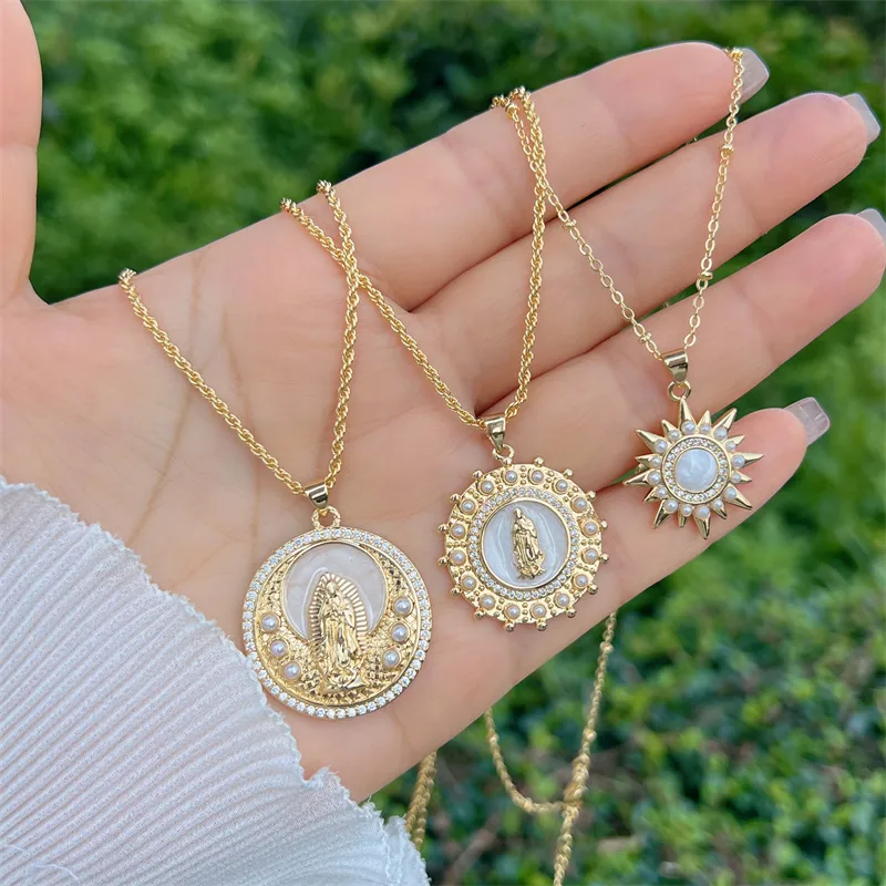 Wholesale Copper 18K Gold Plated Enamel Inlay Round Virgin Mary Artificial Pearls Zircon Pendant Necklace