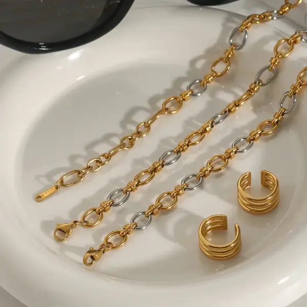 Wholesale 304 Stainless Steel Splicing PVD Coated 18K Real Gold Plated Real Gold Plated Modern Style Classic Style Waterproof Non Tarnish Mixed Metal Bracelets Necklace