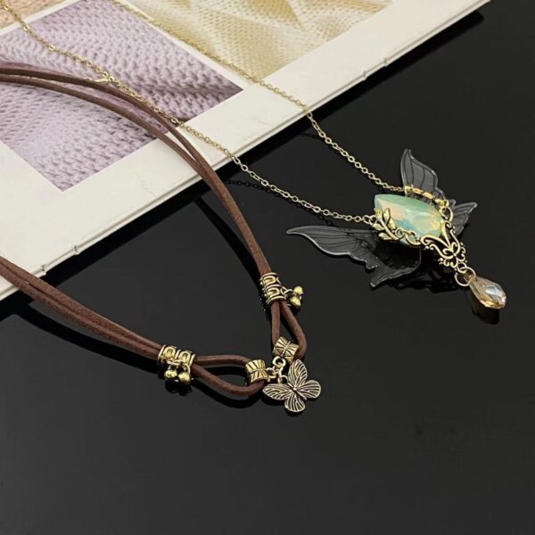 oly-0d2cac9d7179350f33742e906f463d7b Wholesale Maillard Butterfly Tassel Leather Two-piece Lockbone Chain Women's Trendy Cool Fashion Niche Light Luxury Design Sense Necklace Trendy