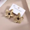 Wholesale 1 Pair/Package Casual Modern Style Flower Polishing Plating 201 Stainless Steel Pearl 18K Gold Plated Earrings