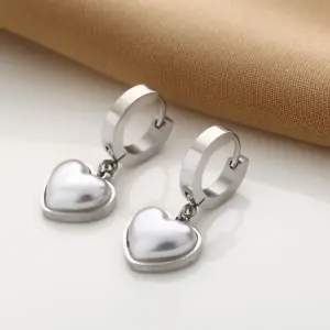 Real Gold Plated Heart Shape 304 Stainless Steel Fashion Waterproof Non Tarnish Drop Earrings