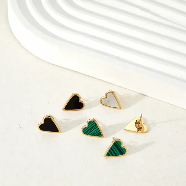 Wholesale PVD Coated Real Gold Plated 16K Gold White Gold Plated Gold Plating Heart Shape 304 Stainless Steel Fashion Waterproof Non Tarnish Earrings Necklace