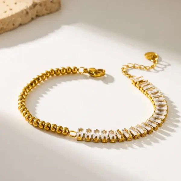 Wholesale For Women Geometric Bracelets In 304 Stainless Steel With 18K Real Gold Plated Coating 0.03µm Featuring Zircon And Full Diamond Chain