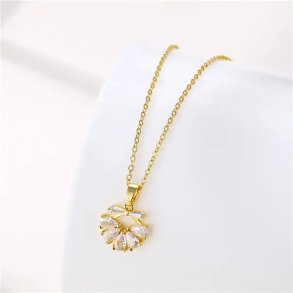 Water Plating Vacuum Plating Real Gold Plated 18K Gold Flower Dragonfly Butterfly 304 Stainless Steel Titanium Steel Simple Style Waterproof Non Tarnish 201 Stainless Steel Pendant Necklace