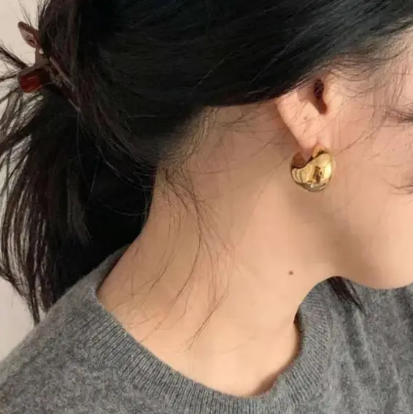 oly-0db61c73cdbd76f697334aed9974b077 Wholesale PVD Coated Real Gold Plated 18K Gold Heart 304 Stainless Steel Titanium Steel Fashion Waterproof Non Tarnish Earrings