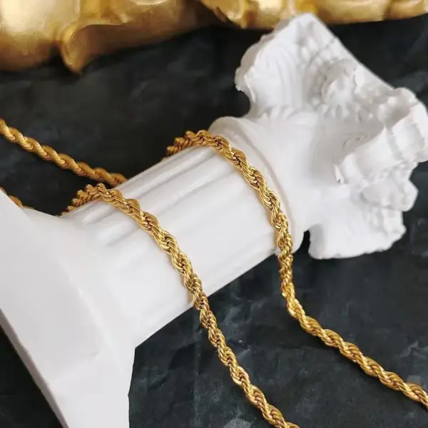 Wholesale Jewelry Fashion Solid Color 304 Stainless Steel 18K Gold Plated Chain Stainless Steel Necklaces