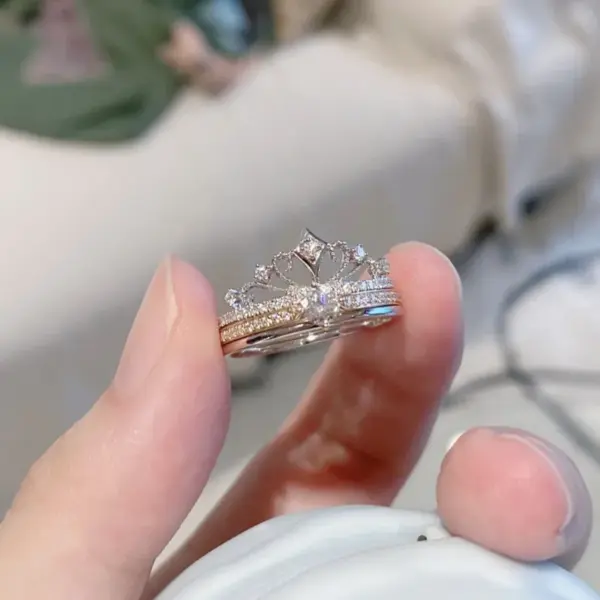 Wholesale Modern Style Crown Copper Plating Inlay Artificial Diamond Rings