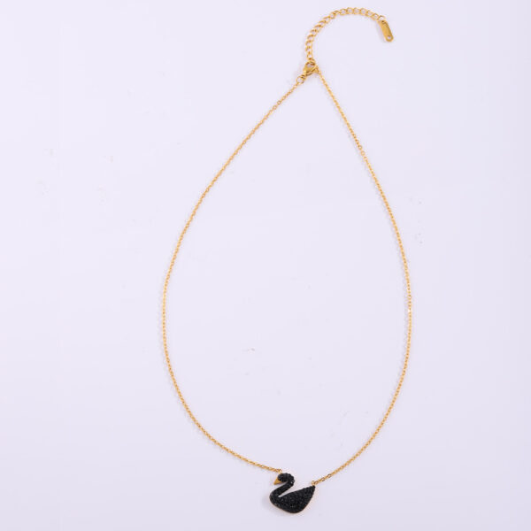 Wholesale Fashion European and American Black Swan Star Titanium Steel Necklace Women's All-match High-end Simple Instagram Style Girlfriend Clavicle Chain