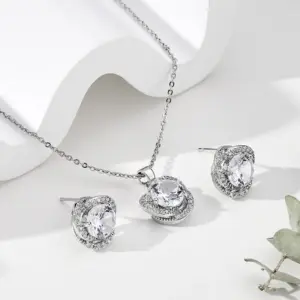 Suit-White / One Size / 1.2*1.2