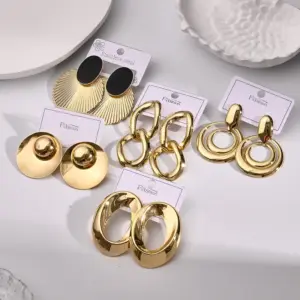 Wholesale Ion Plating (IP) Real Gold Plated 18K Gold Round Oval 304 Stainless Steel IG Style Casual Waterproof Non Tarnish Earrings