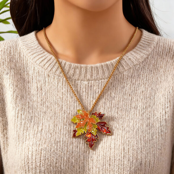 oly-0ec0647e1e211e24e9d40490885770be Wholesale Maple Leaf Necklace Earrings