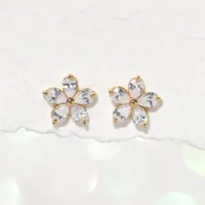 Wholesale 1 Pair Simple Style Classic Style Flower Plating Inlay Copper Zircon 18K Gold Plated Ear Studs