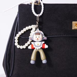 Split multi-girl pendant-white cherry top