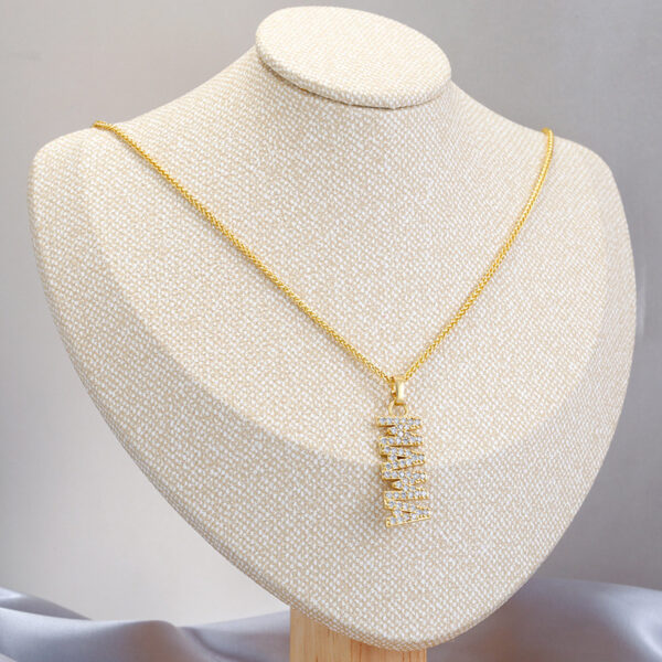 Wholesale European and American copper inlaid with zirconium English letter MAMA pendant necklace mother mother's day gift cross-border wholesale VL509