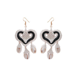 E69073 black and white