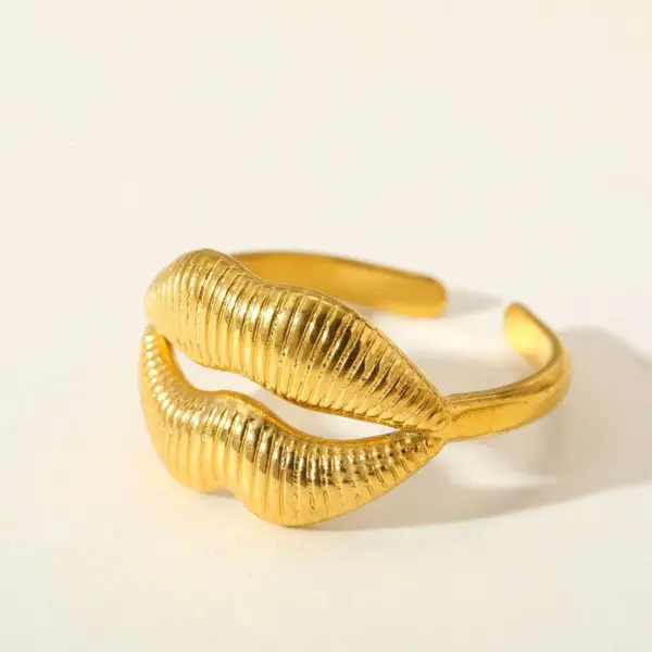 Wholesale Elegant Luxury 18K Gold Plated Stainless Steel Starfish Mouth Open Ring For Women Adjustable Size Casual Weekend Selfie Street Style Gold Ring