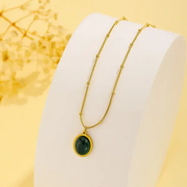 Wholesale PVD Coated Real Gold Plated 18K Gold Geometric Titanium Steel Elegant Waterproof Non Tarnish 304 Stainless Steel Pendant Necklace