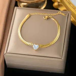 [Sle2138] Heart White Diamond Bracelet / Gold